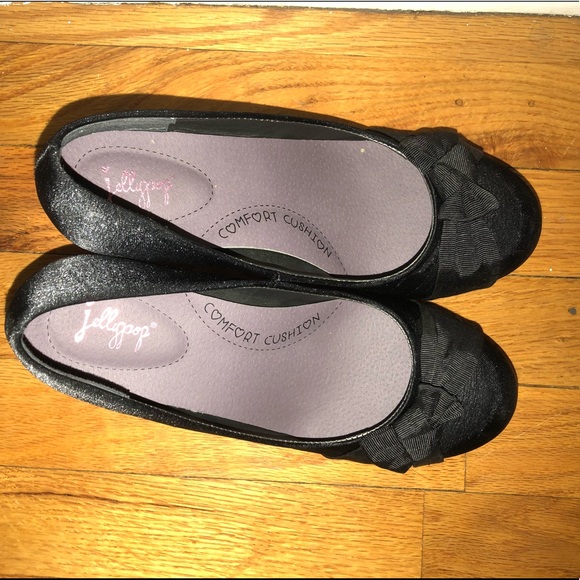 Black heels - Picture 3 of 3